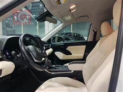 تۆیۆتا هایلاندەر